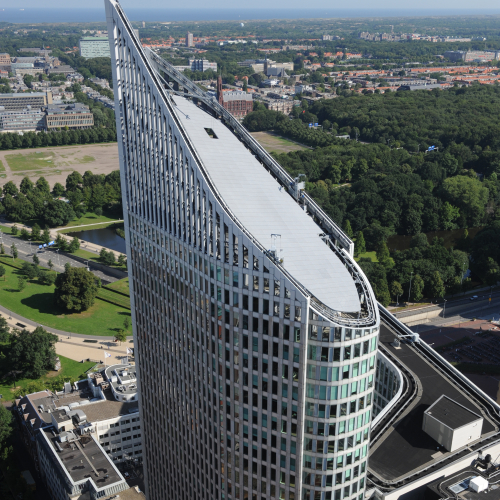Hoftoren Den Haag vanaf boven