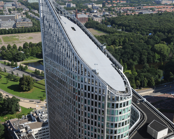 Hoftoren Den Haag vanaf boven